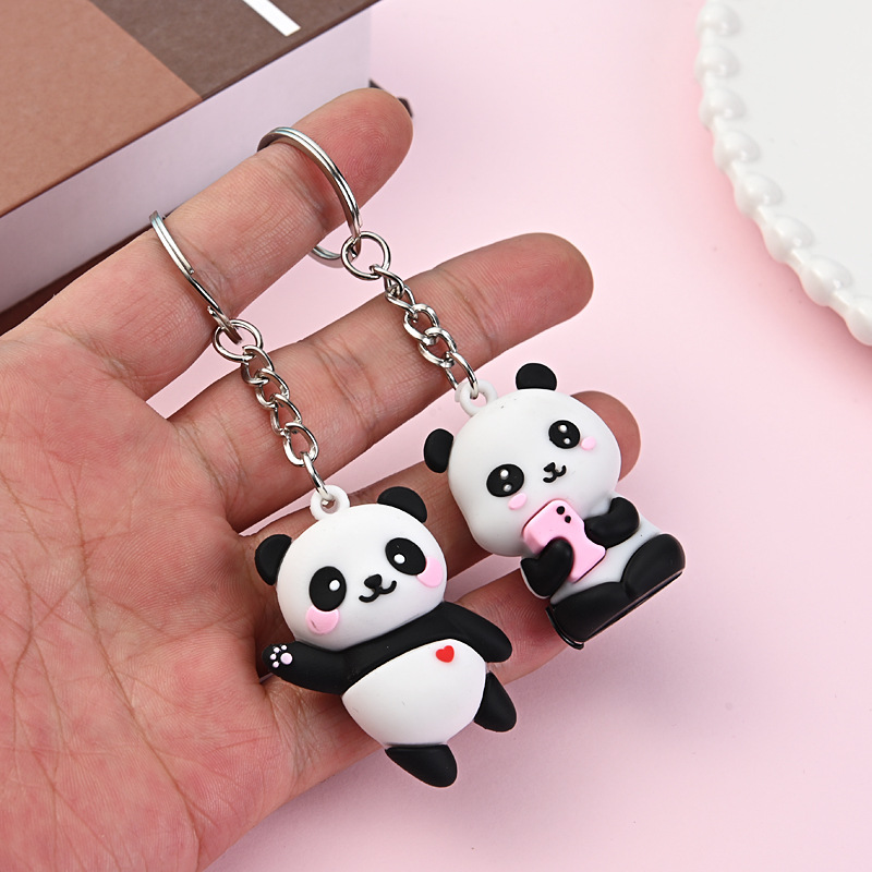 سلسلة مفاتيح على شكل باندا كرت - مراجعة Car Accessories Gift Ideas وسعره
